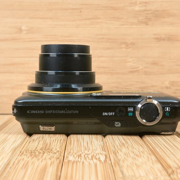 Casio High-Speed Exilim EX-FC100 9.1 MP Digital Camera, 5x Optical Zoom - Picture 5 of 8